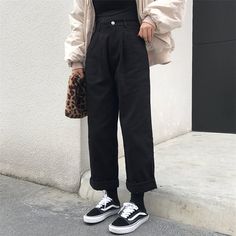 Yn Photo, Kore Style, Ladies Pant, Y2k Aesthetic Fashion, Jeans Mom, Uzzlang Girl, Black Women Fashion, Pantalon Large, Loose Pants