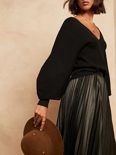 Statement Sleeve Sweater | Banana Republic Winter Blouses, Statement Sleeves, Fall Winter Wardrobe, Comfy Chic, All Black Everything, Nyc Fashion, Knit Stitch, Sweater Sleeves, Curator Style