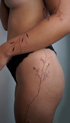 Suit Tattoo, Upper Leg Tattoos, Shoulder And Arm Tattoo, Inspiring Tattoos, Earthy Tattoos, Lower Leg Tattoos, Small Girly Tattoos, Tattoos To Cover Scars, Upper Arm Tattoos