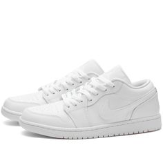 Find JORDAN 1 Low W Sneakers on Editorialist. Taking inspiration from the original shoe that debuted in the mid 80s, the Air Jordan 1 Low is made to a low top minimalist style with all white colourways. The heel of the sneaker showcases the brand’s original logo of the wings, the side of the sneakers features the Swoosh branding as a matching overlay. Leather Uppers, Leather Overlays, Perforated Toe Box, Tongue Branding, Embroidered Branding, Rubber Outsole. Air Jordan Women's 1 Low W Sneakers i Jordan Air 1 Low, Jordan Air 1, Baskets Converse, Jordan 1 Low White, Air Jordans Women, Sneaker Culture, White Jordans, Jumpman Logo, Baskets Nike