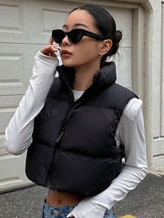 Free Returns ✓ Free Shipping✓. DAZY Zip Up Crop Vest Puffer Thick Coat- Women Winter Coats at SHEIN. Sleeveless Puffer Jacket Outfit, Gilet Outfit, Puffer Outfit, Puffer Vest Outfit, Padded Jacket Women, Vest Puffer, Plain Vest, Chaleco Casual, Puffer Jacket Outfit