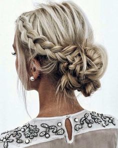 wedding updos ideas braid low bride bun side messy 2021 via instagram Summer Wedding Hairstyles, Prom Hairstyles Updos, Dutch Braid Hairstyles, Braiding Your Own Hair, Short Hair Lengths, Blonde Braids, Fishtail Braid, Bridesmaid Hair Updo, Braided Hairstyles Updo