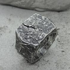 Crack ring- massive ring with crack and unusual texture Signet rings Project50g Tectonic Plates, Texture Jewelry, Font Examples, Rock Textures, Placing An Order, Plate Tectonics, Best Engagement Rings, Textured Ring, Prop Design