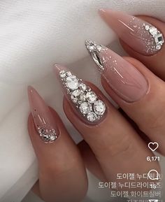 Vanessa Nails, Gem Nail Designs, January Nail Designs, Fancy Nail Art, Gold Nail Designs, French Manicure Nails, Nail Art Designs Diy, Cute Gel Nails, Bling Acrylic Nails