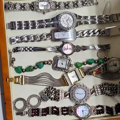 Hell Ladys I Got Some More Watches To Choose From They Are All Differently Priced Just Screen Shot And Send Offer For The Watch You Want And Its Yours I Am Sure We Will Come Up With A Price That We Both Agree On Thanks Watch Pictures, Watch Ring, Outfit Pieces, Bracelet Watches Women, The Watch, Dream Jewelry, Vintage Bracelets, Gold Design, Screen Shot