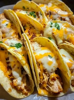 Health meal, low carbs meals, keto meal Chicken Tenders Tacos, Creamy Chicken Tacos, Cheesy Chicken Tacos, Chicken Tacos Recipe Easy, Creamy Cheesy Chicken, Chicken Tacos Recipe, Kitchen Vibes, Chicken Taco Recipes, Good Looking Food