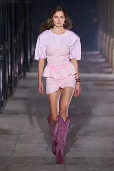 Isabel Marant Spring 2021 Ready-to-Wear Collection | Vogue Mode Rose, Runway Fashion, Paris Fashion Week, Pink Dress