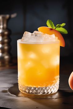 A fun, colorful Peach Bomb cocktail that combines sweet peach schnapps, whisky and an energy drink for a refreshing summertime drink. Great for parties and gatherings. Carbonated Cocktails, Vodka Red Bull, Peach Cocktail Recipe, Jager Bomb, Vodka Red, Peach Cocktail, Party Cocktails, Cocktail Ideas, Fruity Cocktails