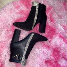 Size 11 black boot with faux snake skin