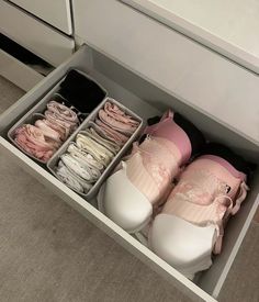 Room Organization Bedroom, Room Redesign, Girly Room, Drawer Organizer, Dream Room Inspiration, Room Makeover Bedroom, Drawer Organizers, Room Makeover Inspiration, Cozy Room