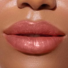 sun kissed coral Peach Lips Aesthetic, Peach Lip Gloss Aesthetic, Coral Pink Lipstick, Coral Lip Gloss, Tone Makeup, Peach Lip Gloss, Skin Tone Makeup, Shine Lip Gloss, Fresh Skincare