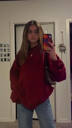 Maroon Hoodie Aesthetic, Maroon Sweatshirt Outfit Aesthetic, Outfits With Red Sweaters, Maroon Zip Up Hoodie Outfit, Maroon Crewneck Outfit, Dark Red Sweater Outfit Aesthetic, Red Outfit For School, Red Crew Neck Sweater Outfit, Red Quarter Zip Outfit