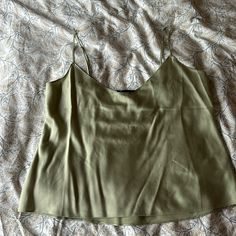 Jcrew Silk Cami, Nwt. Small Stain That Can Be Removed On Right Side (Pictured). Size M And Such A Beautiful Green! Green Scoop Neck Camisole For Spring, Chic Green Camisole Tops, Chic Green Scoop Neck Top, Silk Cami, Right Side, J Crew, Stain, Womens Tops, Tank Tops