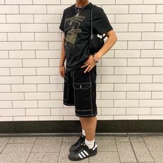 Samba Outfit Men Shorts, Black Sambas Adidas Outfit Men, Black Samba Outfit Men, Black Shorts Outfit Aesthetic, Adidas Superstar Black Outfits, Superstar Black Outfit, Superstars Outfit, Adidas Samba Black Outfit