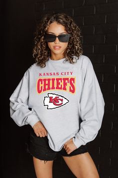 KANSAS CITY CHIEFS FIGHTING SPIRIT RELAXED FIT HEATHERED LONG SLEEVE FRENCH TERRY PULLOVER Big Goals, Ribbed Neckline, Kansas City Chiefs, Long Sleeve Tee, Kansas City, Drop Shoulder, French Terry, Kansas, Fitness Models