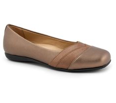 Add sleek style to your steps with these comfy square-toe flats that finish any look with modern sophistication. From Trotters. Modern Fitted Flats With Flat Heel, Elegant Comfortable Slip-on Flats, Elegant Ballet Flats With Flat Heel, Modern Fitted Flats, Sleek Flats With Fitted Flat Heel, Comfortable Elegant Ballet Flats, Fitted Modern Ballet Flats, Modern Flats For Work, Modern Fitted Flats For Workwear