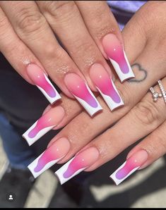 Almond Acrylic Nails Designs, Poppin Nails, Ombre Acrylic, Spring Acrylic Nails, Drip Nails, Ombre Acrylic Nails, Cute Nail Art Designs, Nails Design With Rhinestones