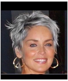 Short Grey Haircuts, Funky Short Hair, Short Silver Hair, Kadeřnické Trendy, Short Shag Hairstyles, Gray Hair Cuts