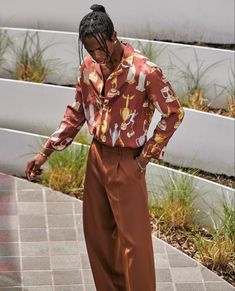 Disco Core Aesthetic Outfits, Mens Funky Outfits, Unique Men’s Outfits, Funky Fashion Outfits Men, 70s Black Male Fashion, Colorful Business Casual Men, Creative Men Outfits, Artsy Fashion Style Men