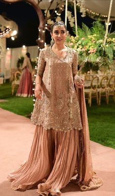 Black Bridal Dresses, Pakistani Traditional, Red Bridal Dress, Heavy Dresses, Latest Bridal Dresses, Womens Trendy Dresses, Pakistani Wedding Outfits, Stylish Short Dresses, Pakistani Fancy Dresses