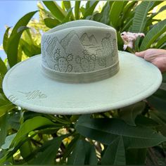 Mint Colored Fedora. Desert Scene Perfect Crown To Make An Outfit Complete! Draw String Inside To Adjust The Size. Follow My Instagram - Southerncharmbranding All My Hats Are Made With Love And Unique. Hope You Love Them As Much As I Do! Charlie 1 Horse Shyanne Idyllwind Western Apparel Stetson Bailey Ariat Cody James Justin Bullhide Burned Hats For Women, Breakthrough Art, Custom Cowgirl Hats, Burned Hats, Hat Burning, Custom Made Hats, Make An Outfit, Western Clothes, Desert Scene