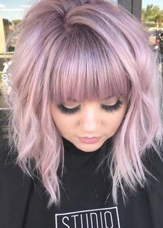 32 Perfect Medium Length Hairstyles to Blow People's Minds - Page 14 of 32 - Lead Hairstyles Pride Hair, Bang Hair, Rich Hair, Pink Blonde Hair, Inverted Bob Hairstyles, Haircuts Ideas, Violet Hair, Lilac Hair, Coloured Hair