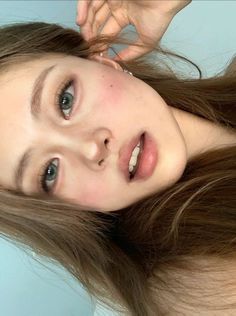 Cool Toned Asian Makeup, Douyin Warm Tone Makeup, Warm Skin Tone Makeup, Asian Makeup Looks Natural, Natural Douyin, Natural Douyin Makeup, Make Up Douyin, Warm Tone Makeup