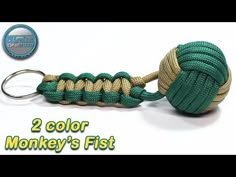 2 color Monkey's Fist Paracord Knot Paracord Key fob Pendant Fast and Easy to Make - YouTube Paracord Key Fob, Paracord Bracelet Diy