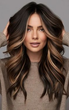 33 Herbst-Balayage-Ideen für dunkelbraunes Haar, die deinen Look verändern werden Ideas For Dark Brown Hair, Autumn Hair Color, Fall Balayage, Hair Color Guide, Balayage Ideas, Rambut Brunette, Autumn Hair, Hair Color Options, Hair Color Caramel