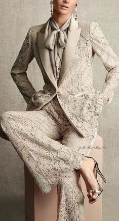 Detail Couture, Woman Suit Fashion, Winter Mode, Abayas Fashion, Fashion Design Clothes, Lace Fashion, Suit Fashion, Elegant Fashion