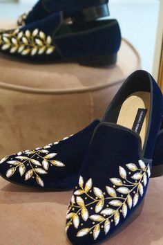 Blue loafers with floral leaf embroidery on one side.
Type: Embroidered
Composition: Velvet, suede
Color: Blue
Other Details: 
Heel Height (in inches): 1
Product Weight (in gms): 800 - Aza Fashions Embroidered Loafers, Indian Shoes, Blue Loafers, Men Footwear, Indian Men, Loafers For Men, Indian Men Fashion, Beard Styles For Men, Loafers Online