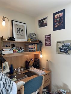 desk, nye, university hall, new york Study Hall Aesthetic, Nyu Tandon, Nyu Campus Dorm, Nyu Student Aesthetic Dorm, University Dorm Aesthetic, Nyu Dorm Room, Nyu Dorms, Nyu University Aesthetic, Princeton University Dorms