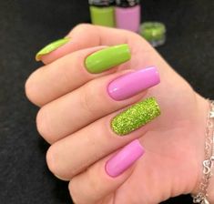 Gucci Nails, Summer Toe Nails, Acrylic Nails Coffin Pink, Hot Nails, Silver Nails, Healthy Nails, Gorgeous Nails, French Manicure