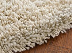 Safavieh Shag Classic Ultra Ivory Area Rug Detail Hawaiian Room, Throw Rugs Bedroom, Rug Anthropologie, Frieze Carpet, White Shag Rug, Keys House, Hallway Carpet Runners, Carpet Decor, Shag Carpet