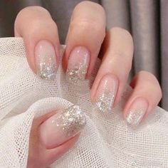 Henna Nail Art, Glitter French Nails, Henna Nails, Classy Nail Designs, Nude Nail Designs, Summer Toe Nails, Glitter Gel Nails, Acrylic Nails Coffin Short