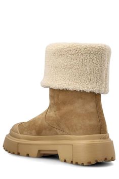 These on-trend suede boots were MADE for your Instagram feed. Luxurious faux fur, fabric, and rubber details perfectly capture current seasons' cozy-chic warmth. Designed in ITALY for effortless glam, pair with your favorite sweater set and post for likes. With soft suede uppers and versatile color, wear with everything from winter whites to metallic hues. Take HXW6190FC20HTA from coffee shop to holiday party - your followers will be clamoring to find out where you found these statement statemen Beige Shearling Boots For Fall, Winter Whites, Hogan Shoes, Fur Fabric, Faux Fur Fabric, Cozy Chic, Favorite Sweater, Instagram Worthy, Sweater Set