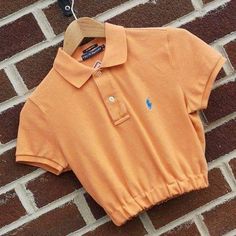 Cropped Polo Shirt Outfit, Vestidos Outfits, Polo Shirt Outfits, Shirt Crop Top, Upcycle Clothes Diy, Diy Vetement, Ralph Lauren Polo Shirt, Tomboy Style Outfits, Tomboy Fashion