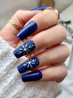 New Years Eve Nails, White Nail Designs, Blue Nail, Winter Nail Art, Winter Nail