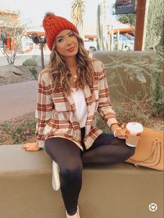 Fall outfit ideas / flannel outfit / casual outfit idea / fall inspo Over Sized Flannel Outfit Fall, Brown Flannel Outfit Fall, Flannel Spring Outfits, Fall Flannel Outfits Casual Leggings, Cute Fall Outfits Flannel, Fall Outfits Women Flannel, Hayride Outfit Fall, Thanksgiving Flannel Outfit, State Fair Outfits Fall