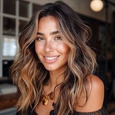 Hair Styles Light Brown, Tiger Eye Balayage, Highlights Brunette Hair, Color Balayage Hair, Bob Black Women, Fluffy Bob, Trending Hair Colors, Highlights Brunette, Tortoiseshell Hair