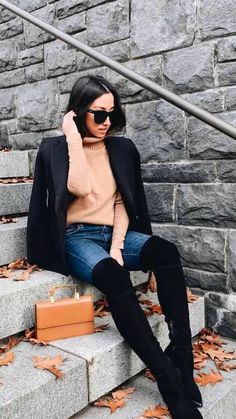 Thanksgiving Outfit Ideas That Will Make You the Star of the Dinner!🧡🍂 Step up your style game with this stunning Thanksgiving Outfit Ideas Women are obsessing over! Perfect for all your Fall Events, this look is the ultimate mix of chic and comfort. Not sure What To Wear Fall? Pair this outfit with Black Kitten Heels to elevate your look effortlessly. Whether you\'re attending an elegant Event Outfit gathering or keeping it relaxed with Lazy Day Outfits, this ensemble has you covered. Find m... Fall Winery Outfits, Crystalin Marie, Wineries Outfit, Fall Family Photo Outfits