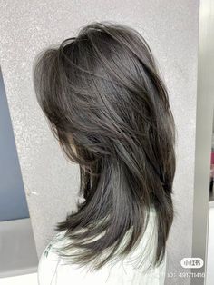 Pretty Hair Cuts, Shortish Hair, Hair Inspiration Long, Layered Haircuts For Medium Hair, Hairstyles For Layered Hair, Haircuts For Medium Hair, Haircuts Straight Hair, Hair Stylist Life, Haircuts For Long Hair