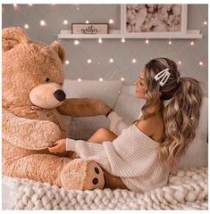 Affectionate Giant Teddy Bear: Easy to Create One Huge Teddy Bears, Teddy Bear Wallpaper