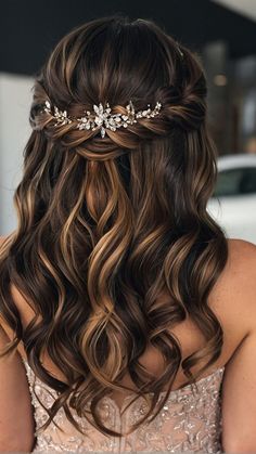 Strike the perfect balance between casual and elegant with these cute and easy half up half down hairstyles designed for medium length hair. These versatile styles are sure to complement any prom dress and make you stand out from the crowd. Hair Idea For Prom, Hairstyle For Prom Long Hair, Wedding Hair Bridesmaid Half Up, Hair Down Bridal Styles Medium Length, Half Up Do Hairstyles For Weddings, Grad Half Up Half Down Hair, Simple Grad Hairstyles, Curled Half Up Half Down Prom Hair, Half Up Half Down Hair Styles For Prom