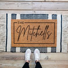 custom doormat with personalized last name. Thin border around the edge. Unique Entryway, Cute Door Mats, Fall Doormat, Halloween Door Mat, Realtor Closing Gifts, Christmas Doormat, Funny Doormats, Coir Doormat, Personalized Door Mats