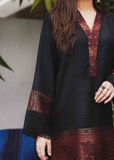 Woolen Kurta Design, Pashmina Suits Design Pakistani, Winter Woolen Suits For Women Indian, Latest Bottom Designs For Suits, Woolen Suits Design Winter Neck Design, Kashmiri Kurti Outfit, Woolen Kurti Designs Latest, Winter Kurta Design, Woolen Suits Design Winter Pakistani