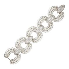 Magnificent diamond link bracelet 18K white gold bracelet with 84.15 carats of diamonds Fold-over clasp Diamond specifications: Near colorless white, VS clarity Flawless Diamond, Antique Bracelets, Jewelry Words, White Gold Bracelet, Precious Jewels, Antique Diamond, Vintage Bracelets, Gold Bangles, Diamond Gemstone