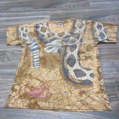 This Vintage Shirt Is In Good Condition And The Size Of It Is A Large. Minor Flaws Are Shown As Well. This Rare Shirt Is Definitely A Must Have! Variety Of Brands From Adidas, Nike, North Face, Vintage Items & Apparel, Champion, Puma, Lacoste, Under Armour, Levi’s, Wrangler, Givenchy, Burberry, Peter Millar, Polo By Ralph Lauren, Ralph Lauren, Harley-Davidson, H&M, Stussy, Urban Outfitters, Tommy Hilfiger, Nautica, Diamond Supply Co., Staples, Disney, Nascar, Vans, Jordan, Nfl & Nba Apparel. Nba Outfit, Diamond Supply Co, Diamond Supply, Vintage Shirts, Vintage Men, Vintage Black, Under Armour, Urban Outfitters, Tommy Hilfiger