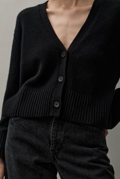 One of our favourite pieces in our cashmere collection, the Classic Cardigan is the perfect transeasonal staple for your wardrobe. With corzo buttons, a 100% Cashmere composition and wider sleeves, this relaxed silhouette makes layering effortless. Classic Cardigan, Cashmere Yarn, Wide Sleeves, Black Cardigan, Fitness Models, Layering, Cashmere, Composition, Relaxed Fit