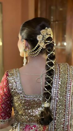 Mehndi Hairstyles, Long Shiny Hair, Cute Quick Hairstyles, Layered Haircuts For Medium Hair, Beautiful Braided Hair, Indian Bride Hairstyle, Indian Bridal Hairstyles, Hair Up Styles